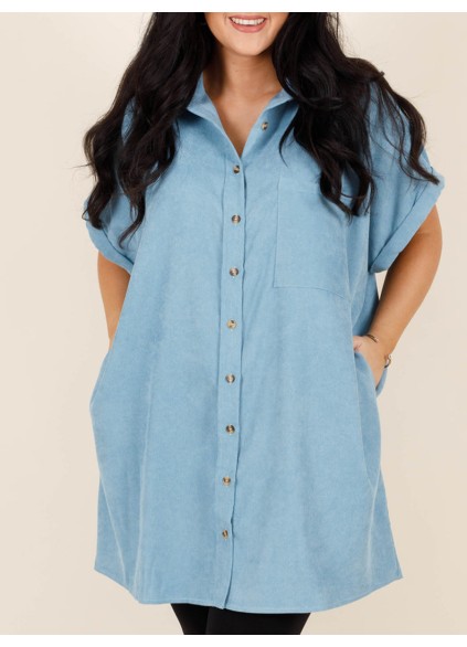 Blue patch pocket button loose fitting shirt