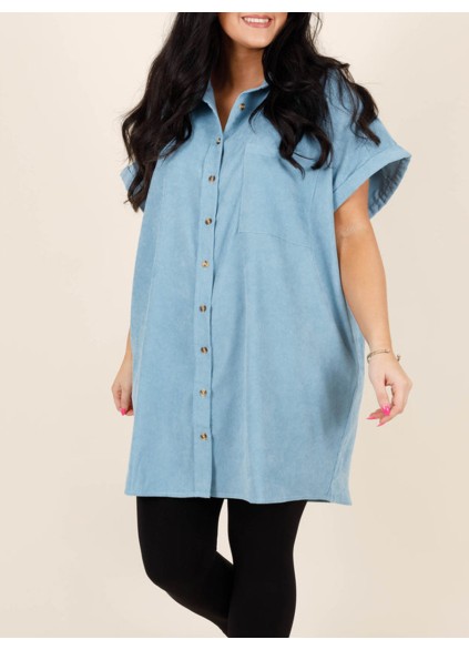 Blue patch pocket button loose fitting shirt