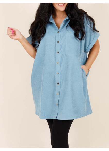 Blue patch pocket button loose fitting shirt