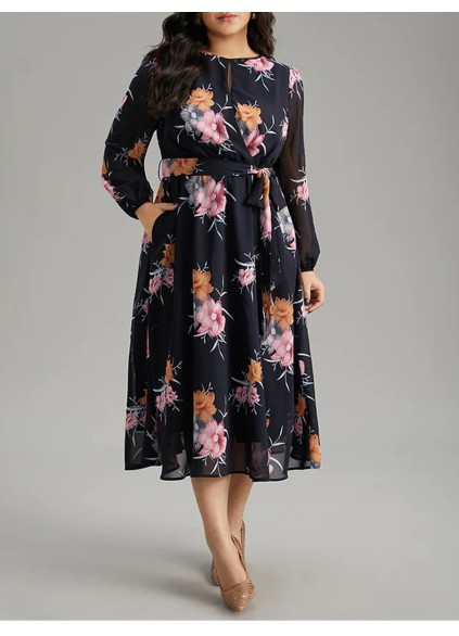 Plus size women's dress