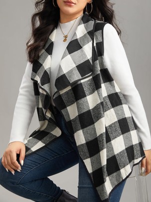 Sleeveless plaid jacket