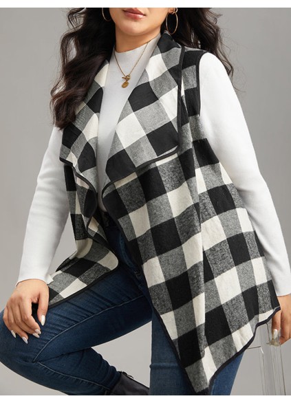 Sleeveless plaid jacket