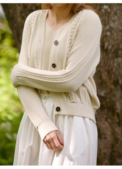 Women's gray white woven wool sweater