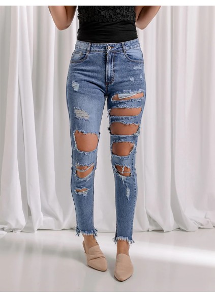 Women's ripped slim fit mid-rise jeans