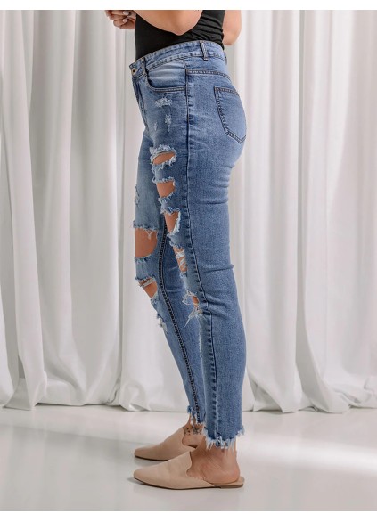 Women's ripped slim fit mid-rise jeans